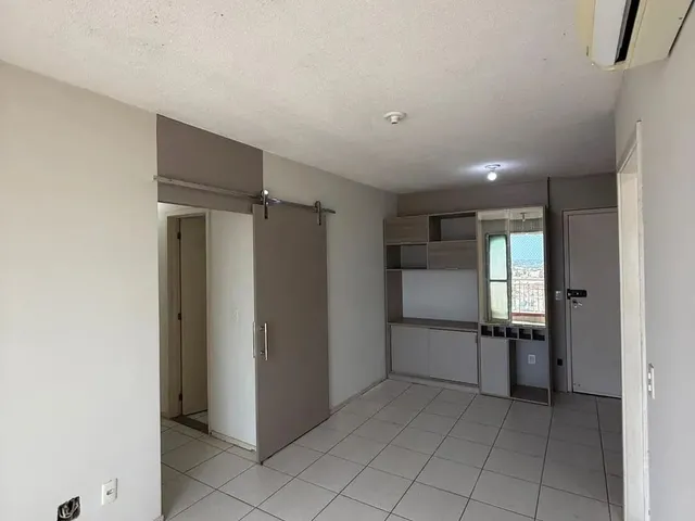 Imagem 4: Apartamento com 3 Quartos À Venda - Ed.gardem Goiabeiras