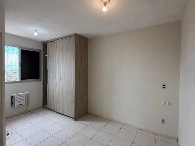 Imagem 11: Apartamento com 3 Quartos À Venda - Ed.gardem Goiabeiras