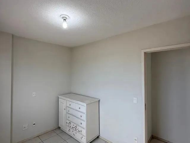 Imagem 8: Apartamento com 3 Quartos À Venda - Ed.gardem Goiabeiras
