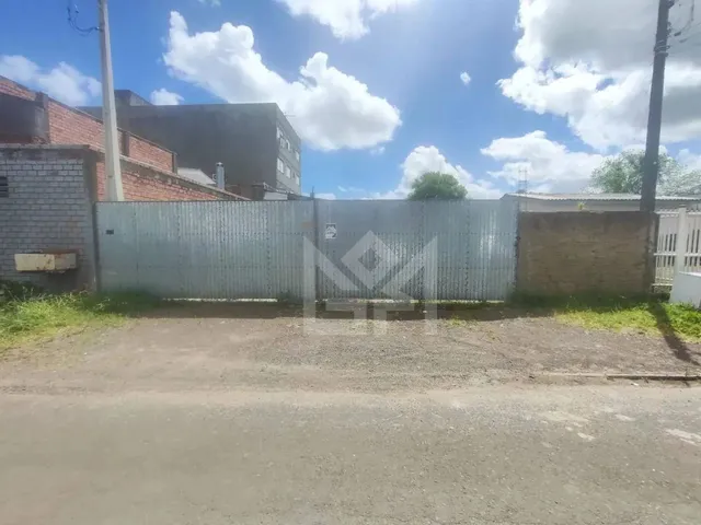 Imagem: O terreno possui 330m² de Área, Imóvel novo e está