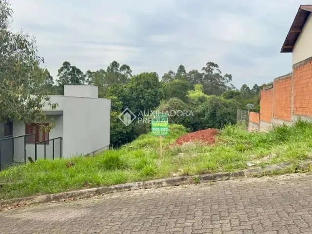 Imagem: Terreno de 300M² no Bairro Lago Azul em