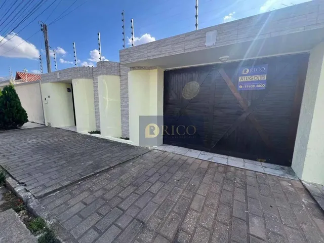 Imagem 1: Casa Ampla e Bem Ventilada - 04 Quartos 02 Vagas de Garagem