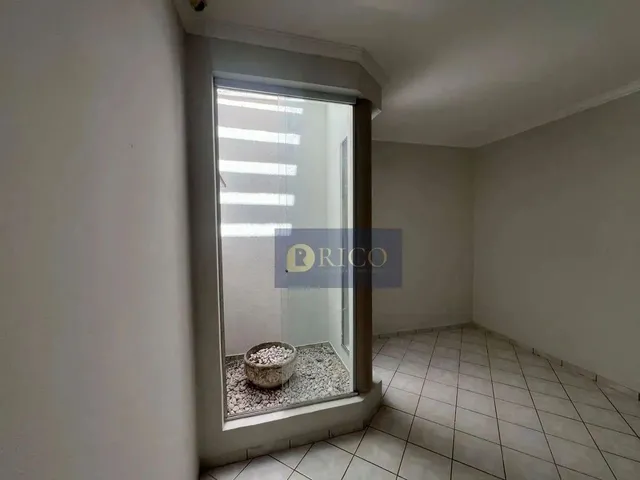 Imagem 2: Casa Ampla e Bem Ventilada - 04 Quartos 02 Vagas de Garagem