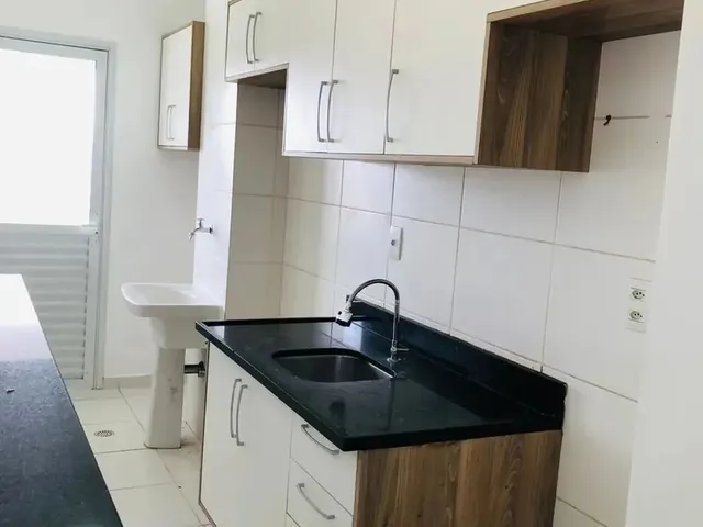 Imagem: O apartamento possui 3 Dormitórios, 1 Suíte, 2 Banheiros,