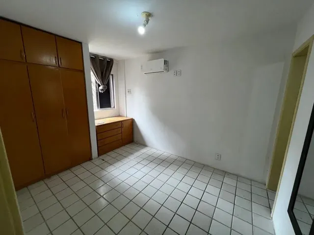 Imagem 9: Vendo Apt Quarto e Sala com Varanda, 1 Quadra do Mar