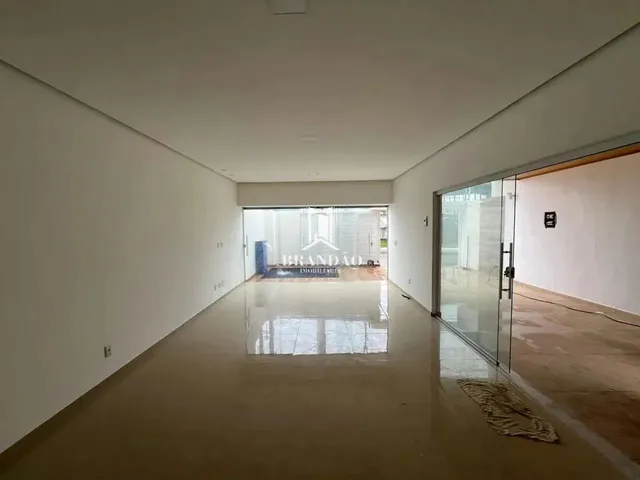 Imagem: Casa Duplex 3 Quartos com Piscina À Venda
