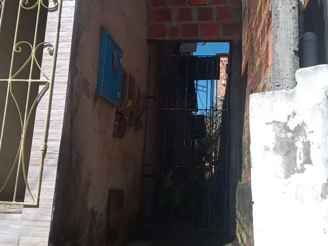 Imagem 7: Ponto Comercial com Primeiro Andar e Quintal - Rua Principal