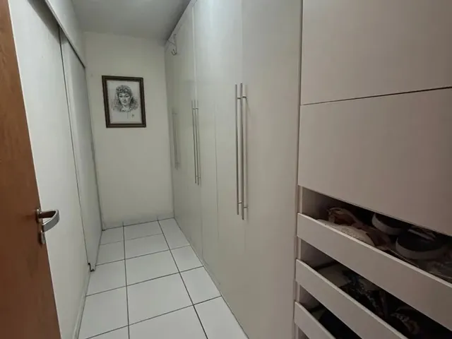 Imagem 2: Excelente!! Amplo Apto com 4 Quartos S/2 Suítes +Dce!! Apenas 1.150.000,00