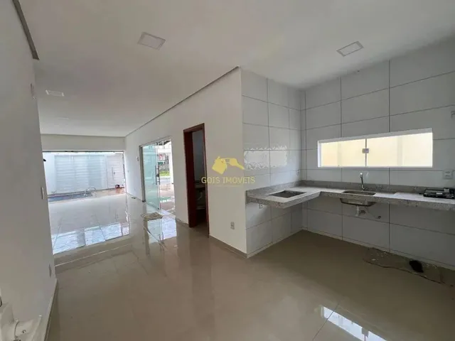 Imagem 16: Casa Duplex 3 Quartos com Piscina À Venda Localização Privilegiada em Serraria