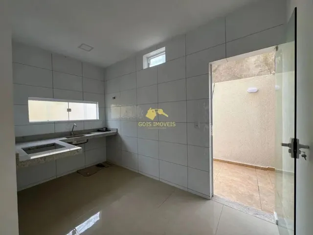Imagem 9: Casa Duplex 3 Quartos com Piscina À Venda Localização Privilegiada em Serraria
