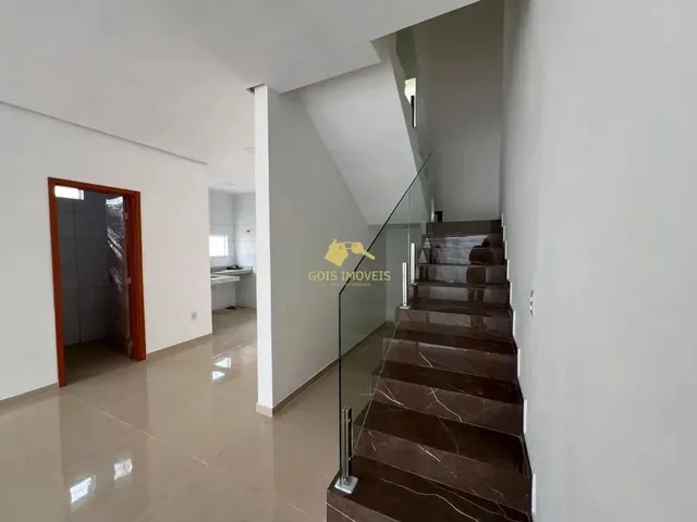 Imagem 12: Casa Duplex 3 Quartos com Piscina À Venda Localização Privilegiada em Serraria
