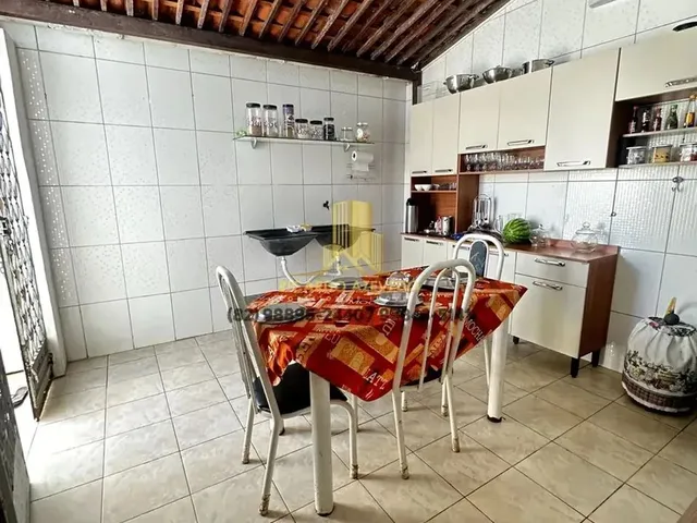 Imagem 10: Gruta de Lourdes, Avenida Rotary, Casa com 03 Quartos