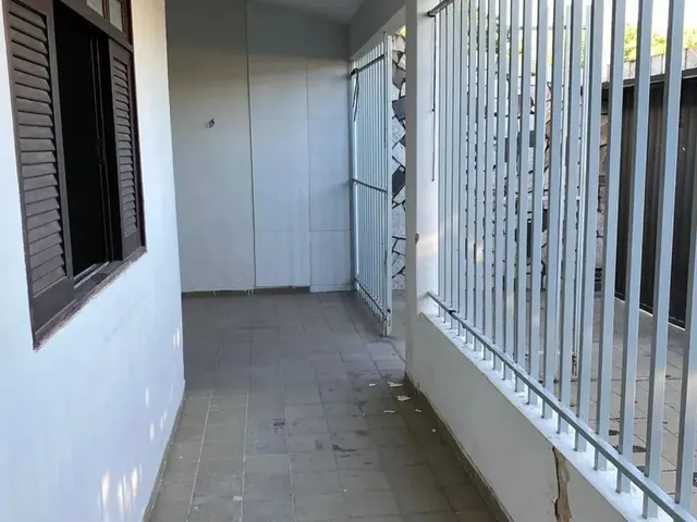 Imagem 6: Imóvel para Venda com 200 Metros Quadrados com 4 Quartos em Tabuleiro do Martins