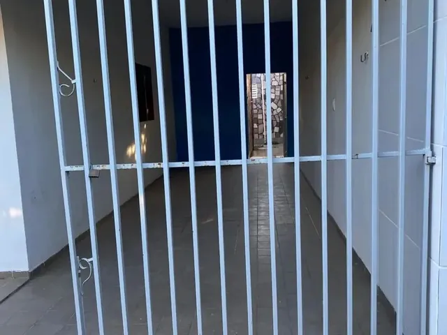 Imagem 10: Imóvel para Venda com 200 Metros Quadrados com 4 Quartos em Tabuleiro do Martins