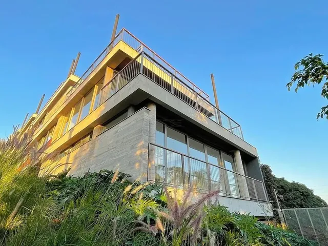 Imagem: Linda Casa na Zona Sul de Porto Alegre