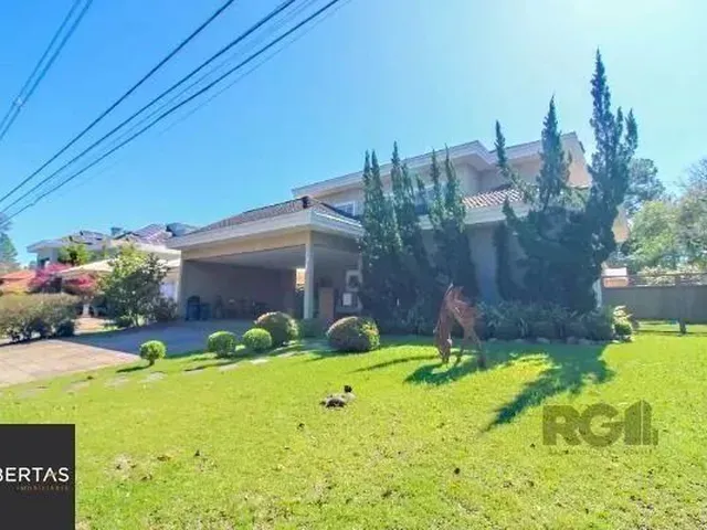 Imagem: Casa Condomínio em Porto Alegre, no Bairro