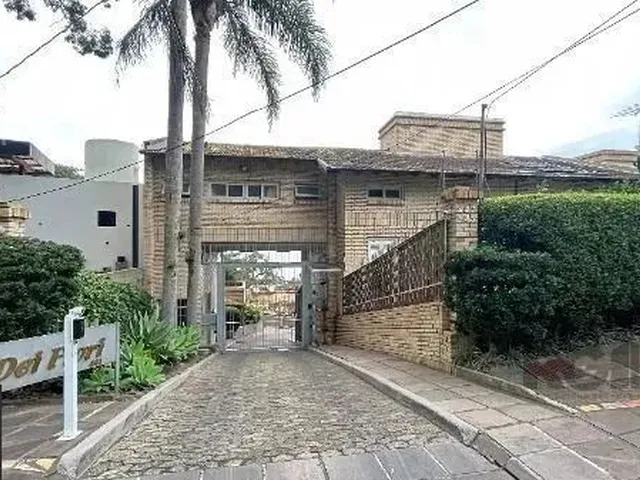 Imagem 4: Casa Condominio em Porto Alegre, no Bairro Sétimo Céu, com 4 Dormitório(S), e 4