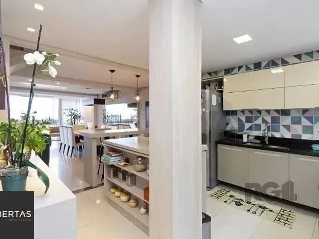 Imagem 16: Casa Condominio em Porto Alegre, no Bairro Sétimo Céu, com 4 Dormitório(S), e 4