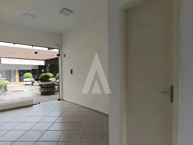 Imagem 3: Sala Comercial no Centro de Pirabeiraba, em Ponto Estratégico e com Excelente