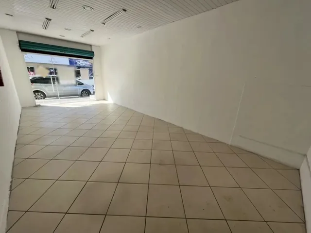 Imagem 3: Oportunidade - Sala Comercial Térrea na Rua Amazonas, Bairro Garcia. Próximo Da