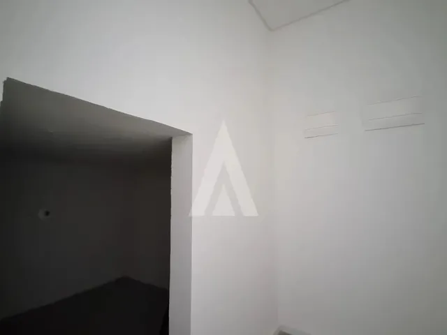Imagem 7: Sala Comercial de 44,72M² com 01 Banheiro e Vaga de Estacionamento Rotativa Frontais