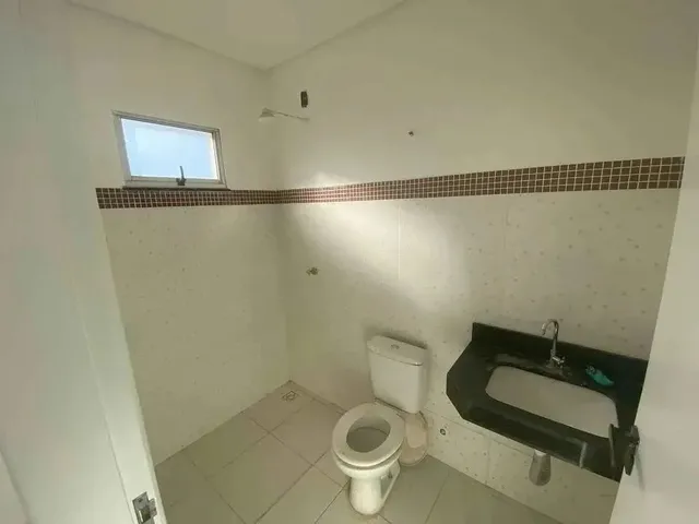 Imagem 14: Sobrado para Venda/Aluguel com 180 Metros Quadrados com 4 Suítes em santa Rosa - Cuiabá