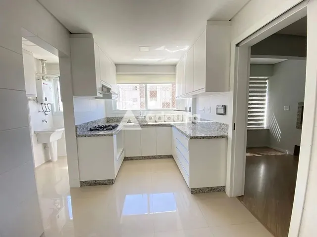 Imagem 16: Apartamento Semimobiliado para Locação com 3 Quartos e 2 Vagas de Garagem no Centro