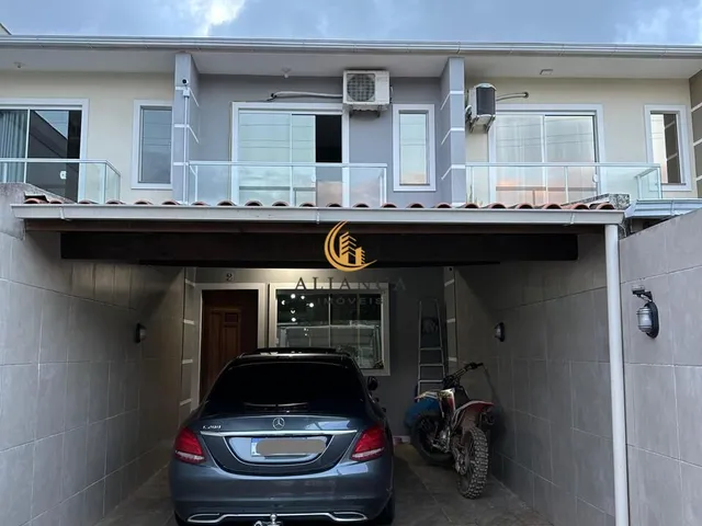 Imagem 6: Sobrado em Forquilhas, São José/SC