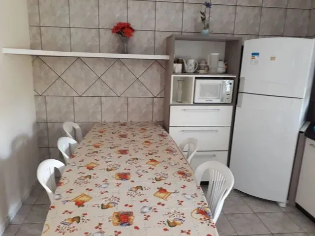Imagem 9: Alugo na Primeira Quadra do Mar