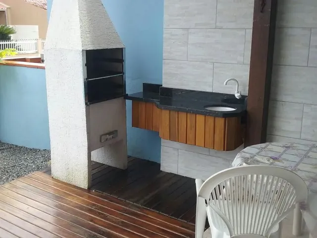 Imagem 4: Alugo na Primeira Quadra do Mar