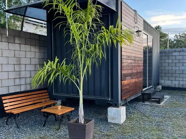 Imagem: Alugo -Charmoso Kitnet Container (Mobiliado