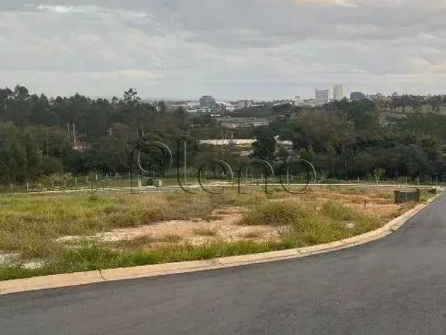 Imagem: Terreno À Venda com 323M² no Residencial