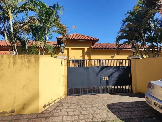 Imagem: Chácara À Venda com 3 Quartos no Parque
