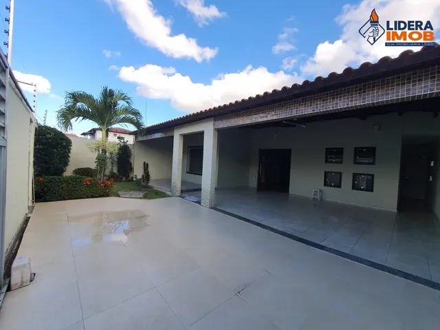 Imagem: Casa Residencial para Venda em Rua Publica