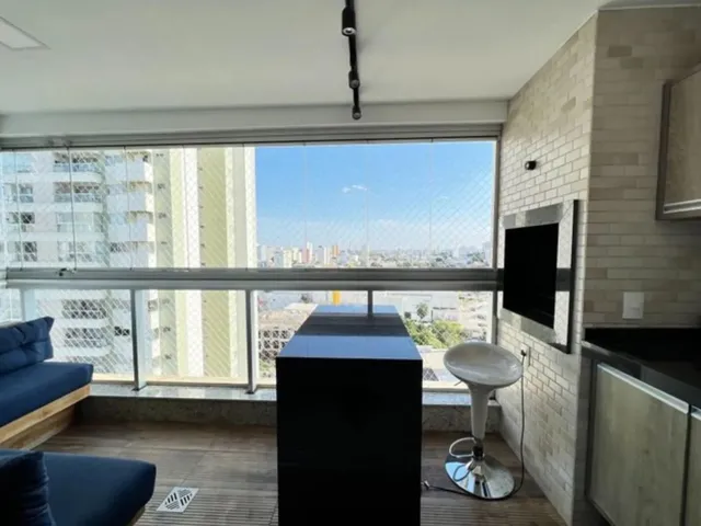 Imagem: O apartamento possui 2 Dormitórios, 1 Suíte, 2 Banheiros,