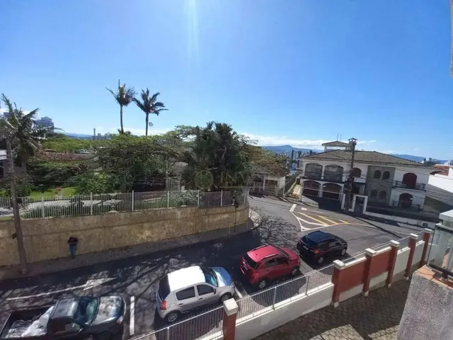 Imagem 5: Apartamento Semi Mobiliado com 2 Quartos para Alugar - Bairro Estreito, em Florianópolis