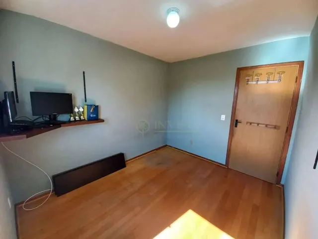 Imagem 16: Apartamento Semi Mobiliado com 2 Quartos para Alugar - Bairro Estreito, em Florianópolis
