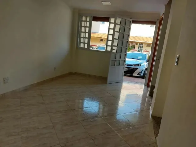 Imagem: Casa de Condomínio em Rua Ibatiba - Vila