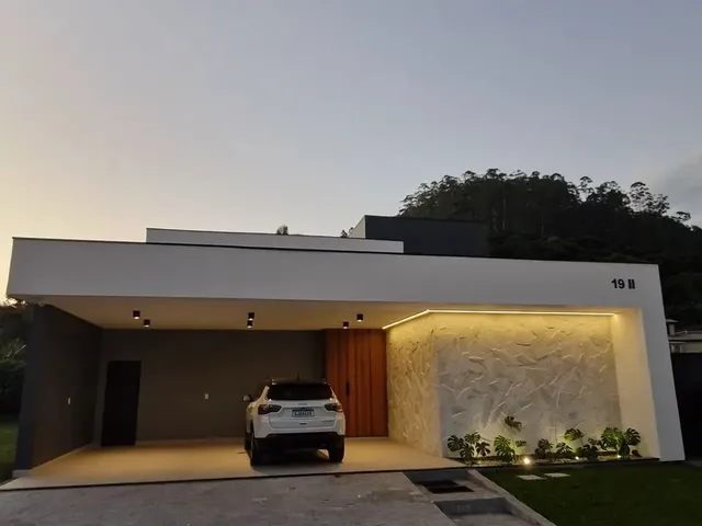 Imagem: Casa Alto Padrão em Condomínio Fechado