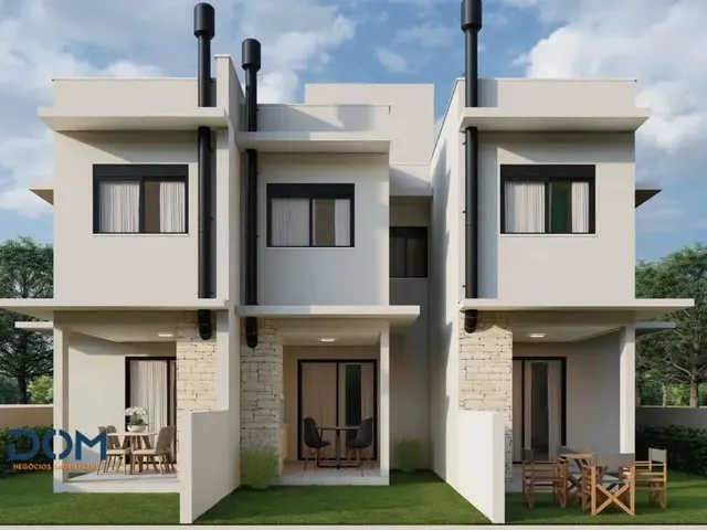 Imagem 2: Casa Duplex com 3 Dormitórios em Lote Privilegiado - Aproximadamente 6,5Km da Praia Dos