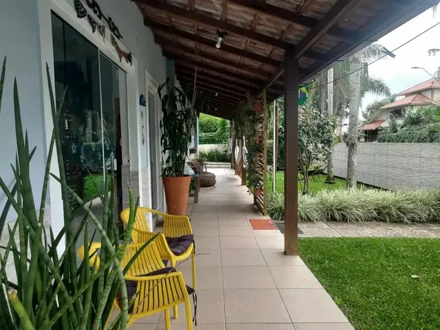 Imagem 8: Casa com Piscina À Venda em Daniela - Florianópolis Sc