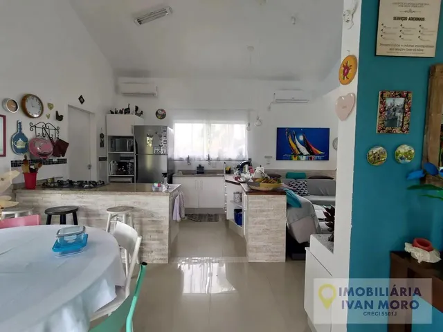 Imagem 16: Casa com Piscina À Venda em Daniela - Florianópolis Sc