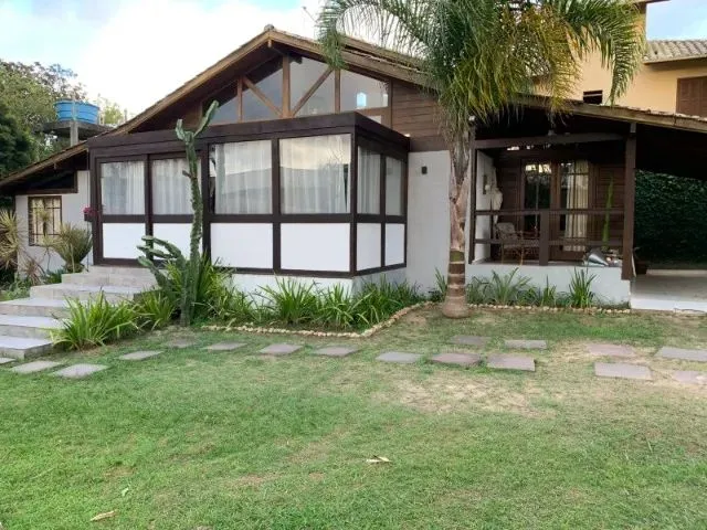Imagem: Oportunidade - Casa 4 Quartos, 323 M²
