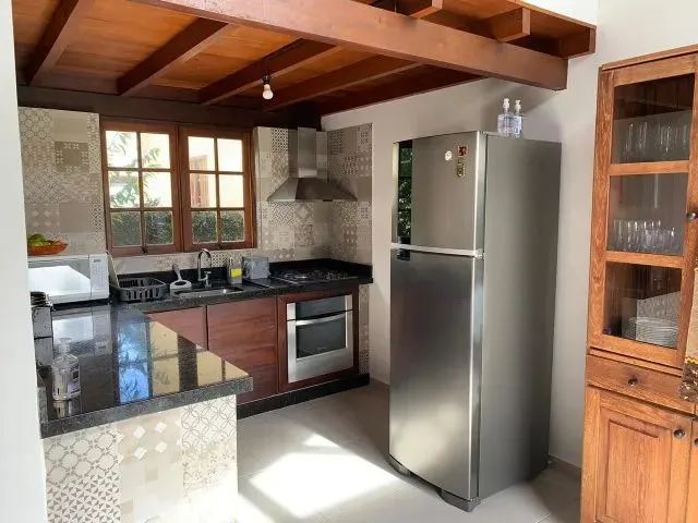 Imagem 8: Oportunidade - Casa 4 Quartos, 323 M² - 500 M da Praia