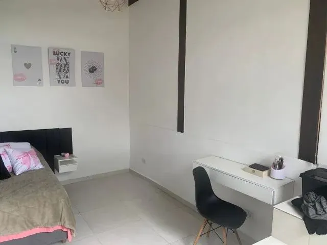 Imagem 13: Oportunidade - Casa 4 Quartos, 323 M² - 500 M da Praia