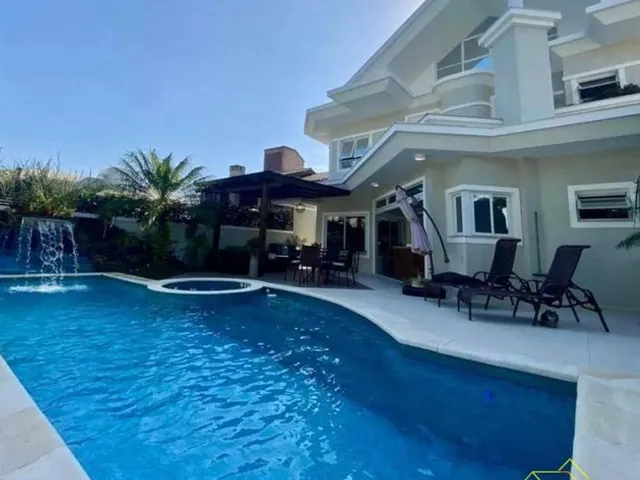 Imagem: Casa com 5 Dormitórios À Venda, 600 M²