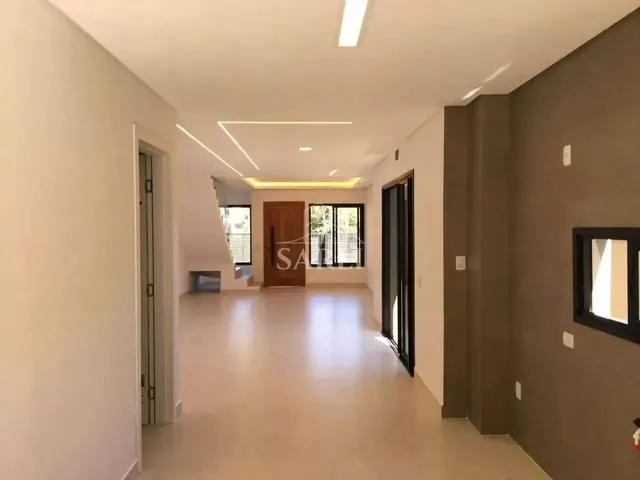 Imagem 5: Casa com 03 Dormitorios no Bairro Saco Grande em Florianópolis