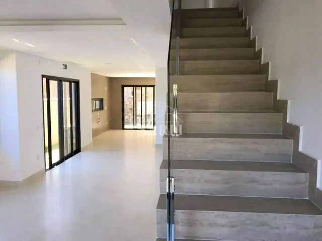 Imagem 2: Casa com 03 Dormitorios no Bairro Saco Grande em Florianópolis