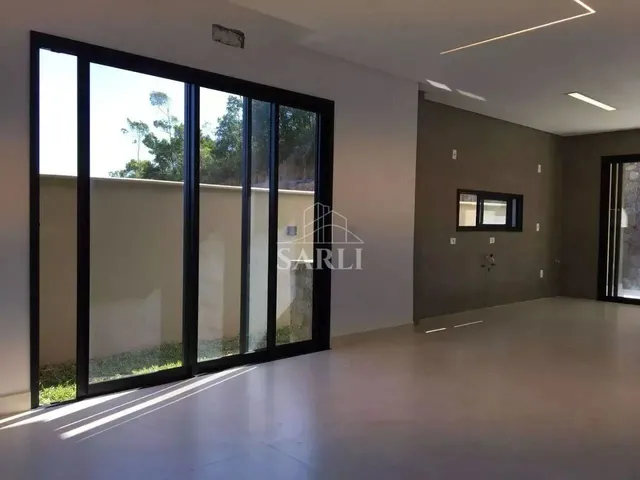 Imagem 3: Casa com 03 Dormitorios no Bairro Saco Grande em Florianópolis