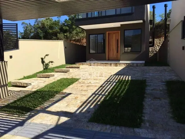 Imagem 13: Casa com 03 Dormitorios no Bairro Saco Grande em Florianópolis